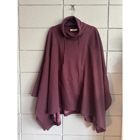 NWOT Women's Cozy Sherpa Ugg Astrid Poncho Sweater Robe in Burgundy size XS/S - Picture 2 of 4